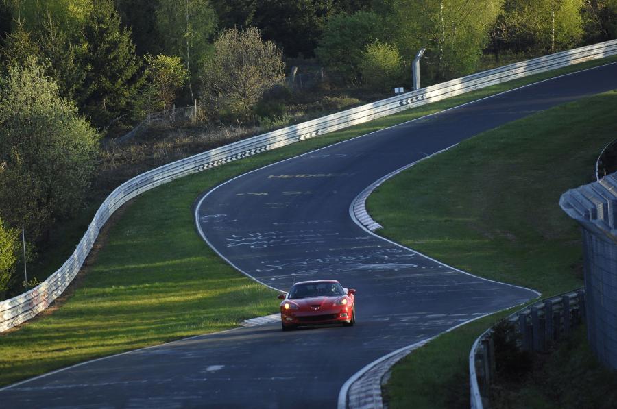  Chevrolet Corvette ZR1 2009 года  (фото 26 из 290)